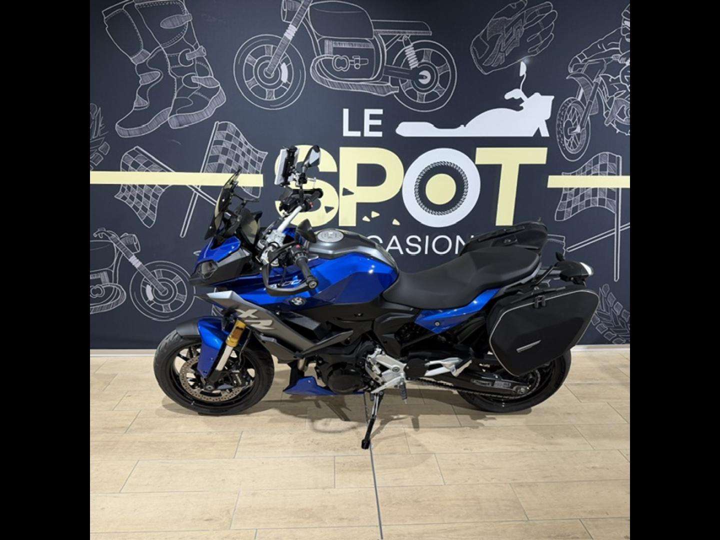 Photo BMW F F 900 XR