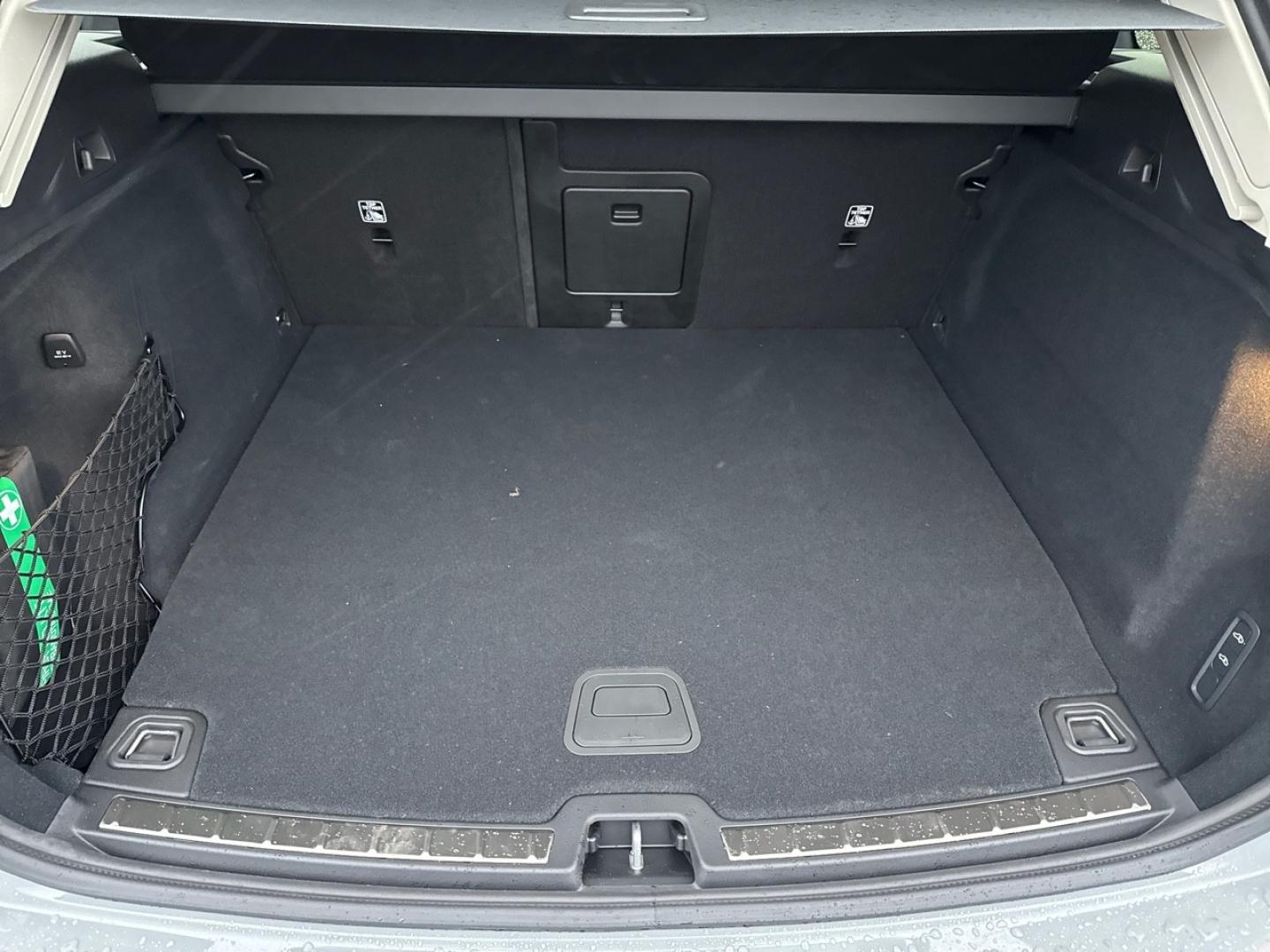 Image VOLVO XC60 T6 Hybride Rechargeable 350ch Ultra Style Dark Geartronic 8 AWD