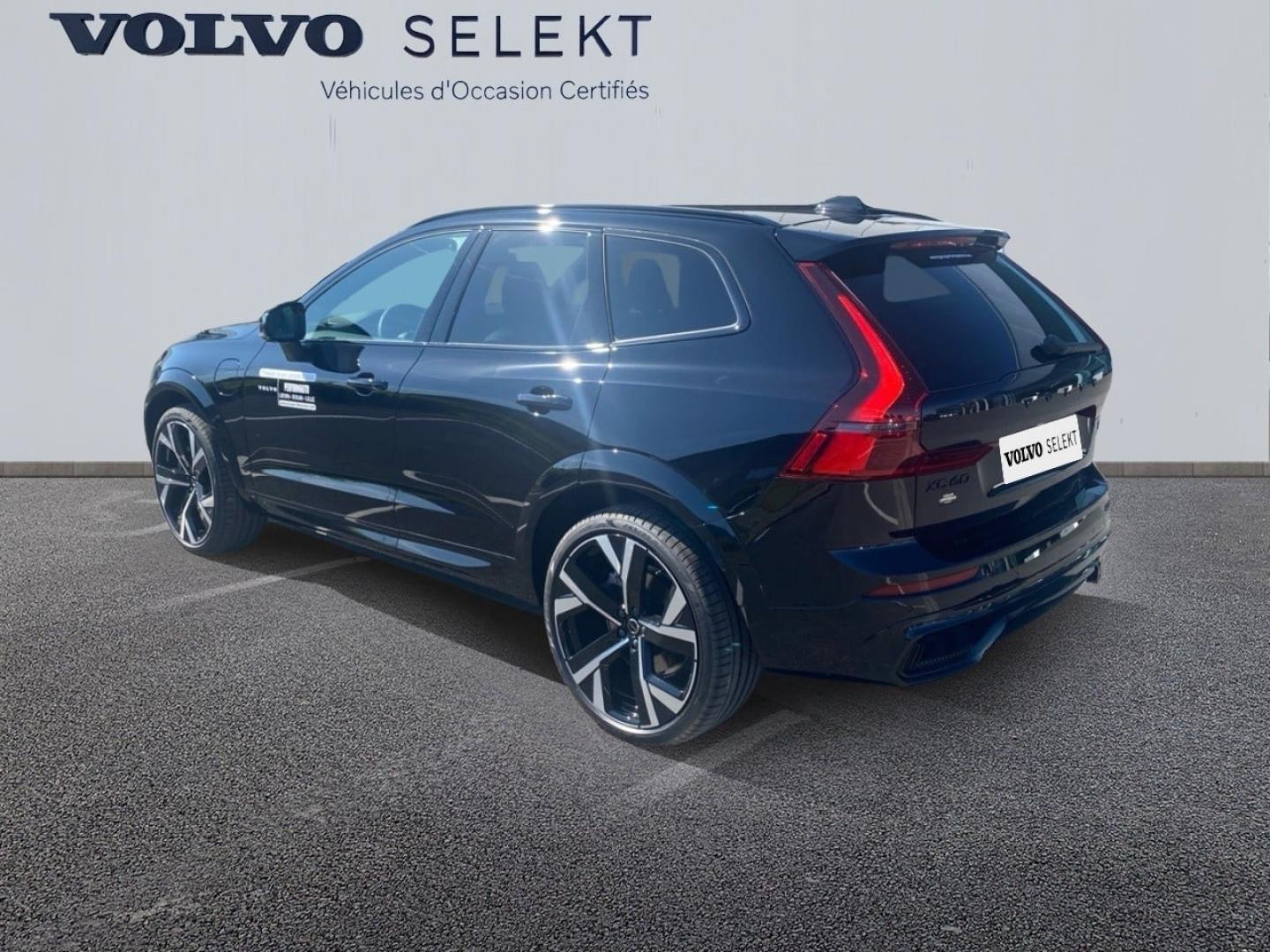 Image VOLVO XC60 T6 Hybride Rechargeable 350ch Black Edition Geartronic 8 AWD