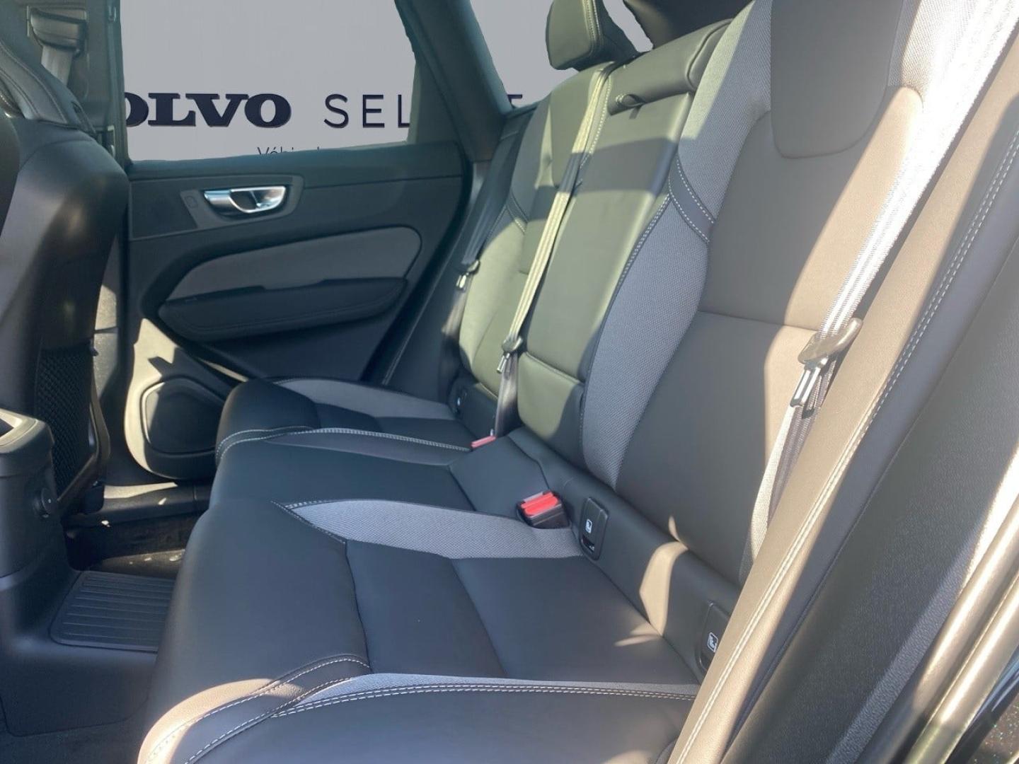 Image VOLVO XC60 T6 Hybride Rechargeable 350ch Black Edition Geartronic 8 AWD