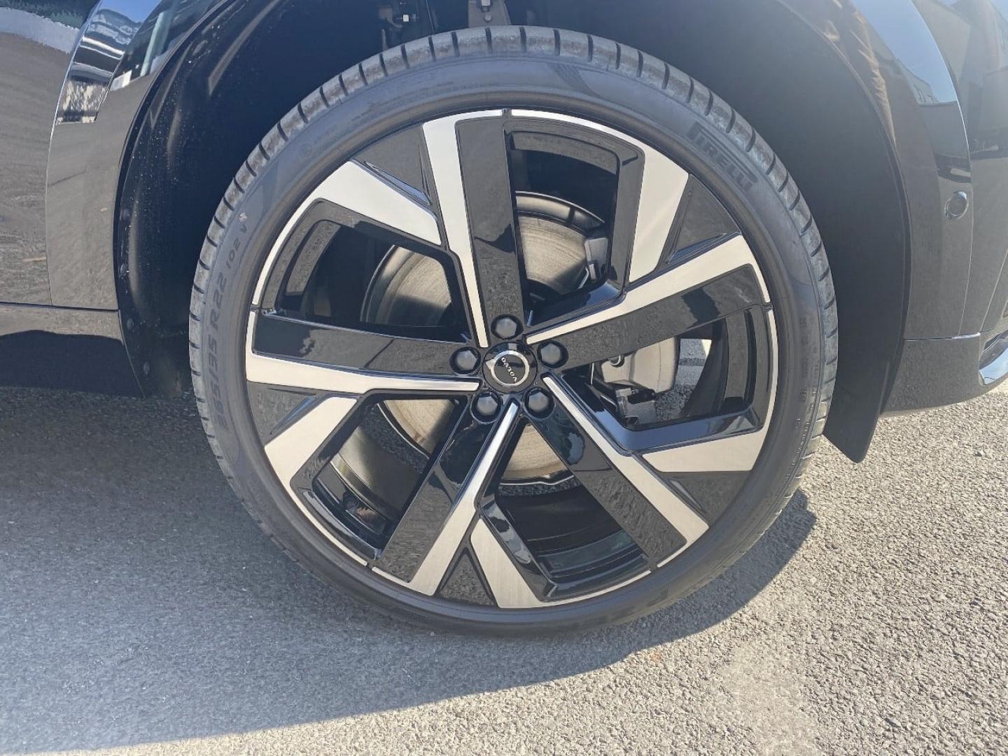 Image VOLVO XC60 T6 Hybride Rechargeable 350ch Black Edition Geartronic 8 AWD