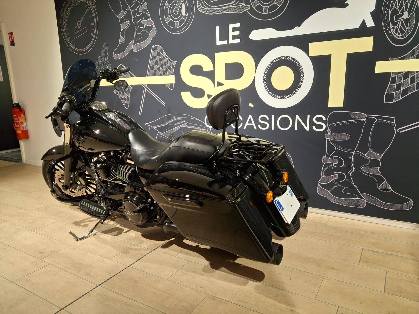 Image HARLEY-DAVIDSON Road King Special Road King Special 1868 Noir 2019