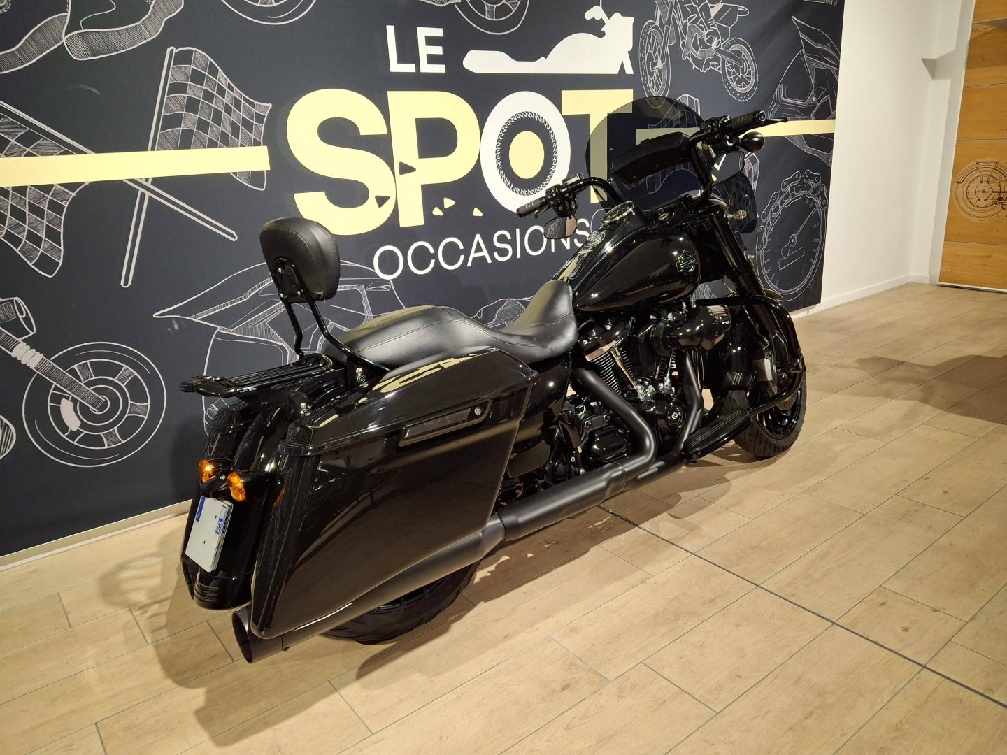 Image HARLEY-DAVIDSON Road King Special Road King Special 1868 Noir 2019