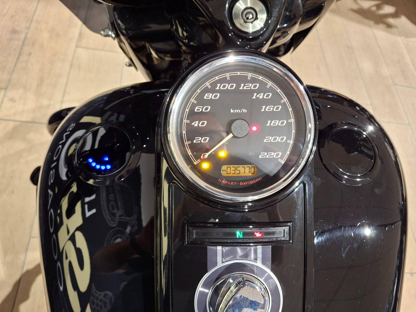 Image HARLEY-DAVIDSON Road King Special Road King Special 1868 Noir 2019