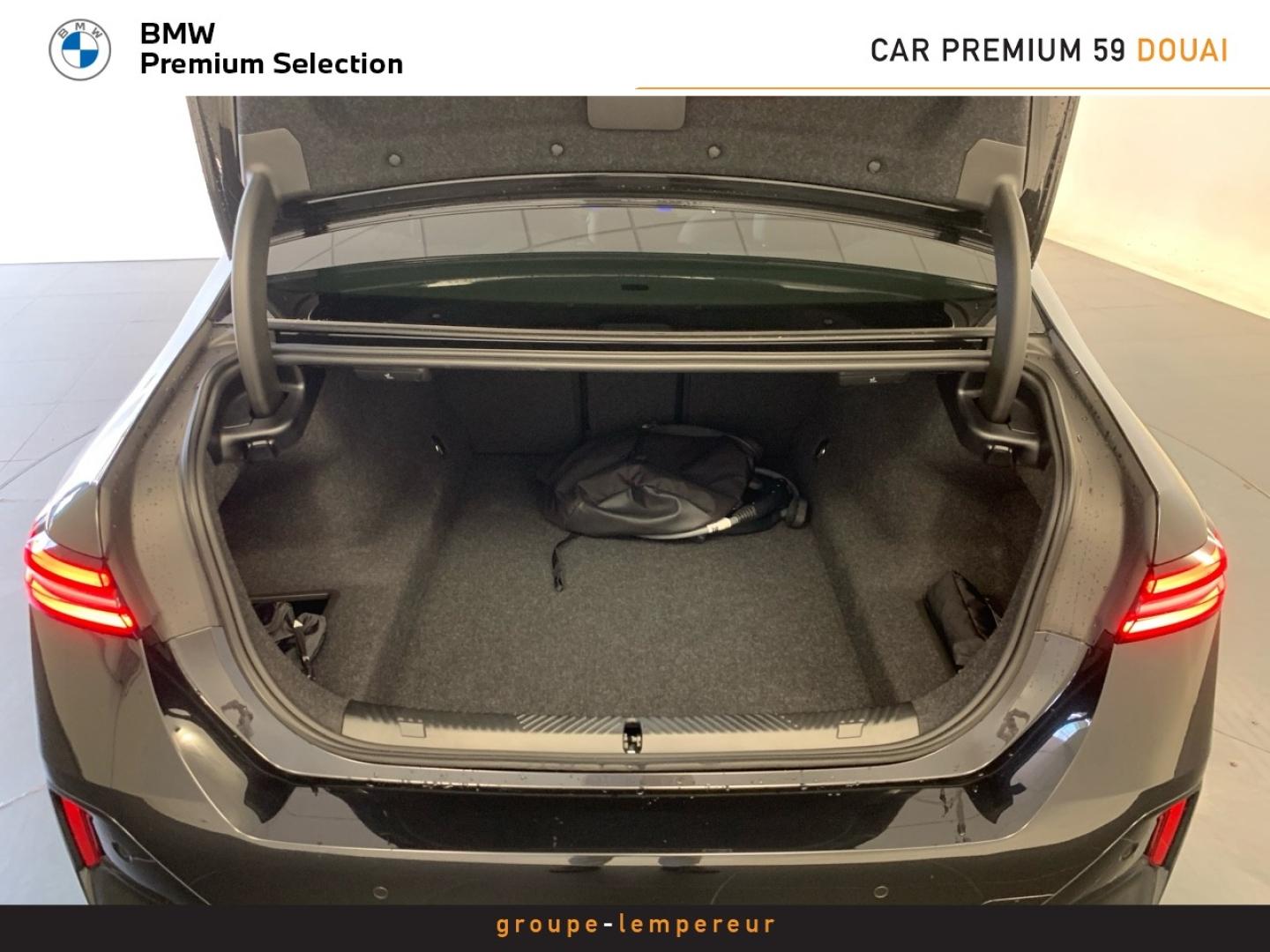 Image BMW Série 5 530e 299ch M Sport xDrive