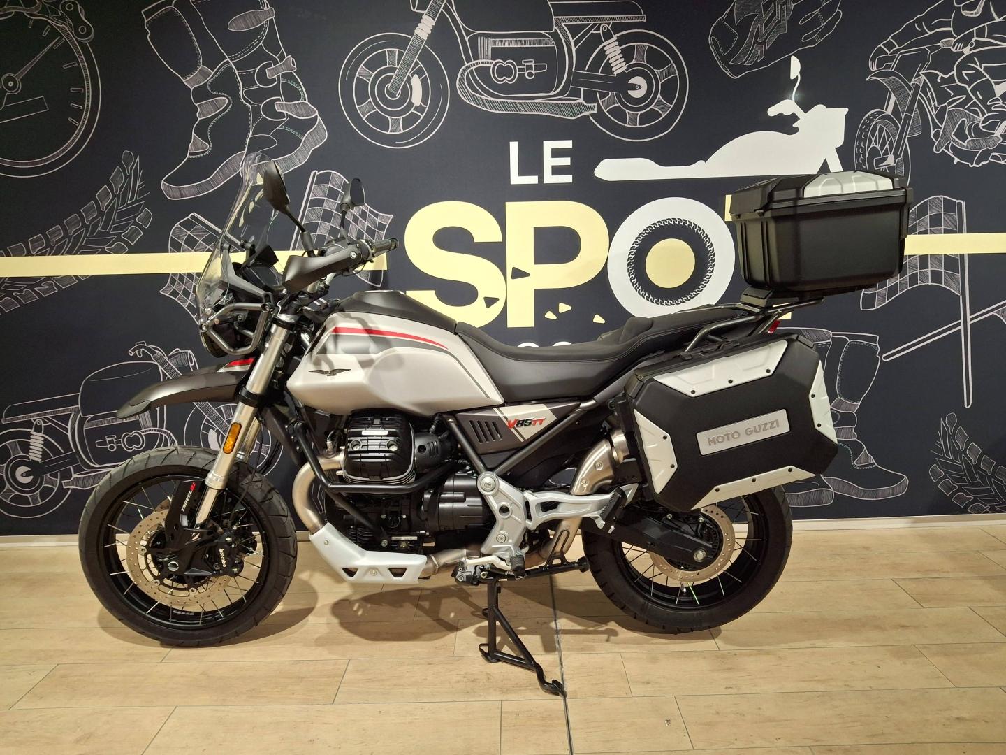 Photo MOTO-GUZZI V85 TT V85 TT Travel 850 Euro 5