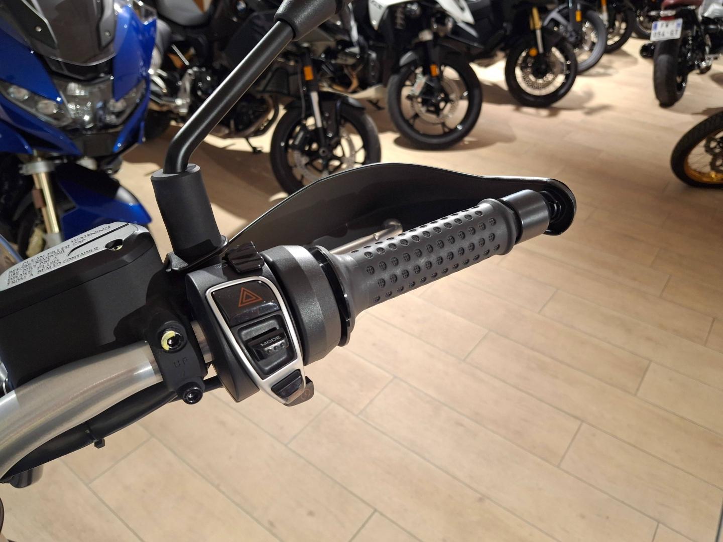 Image MOTO-GUZZI V85 TT V85 TT Travel 850 Euro 5