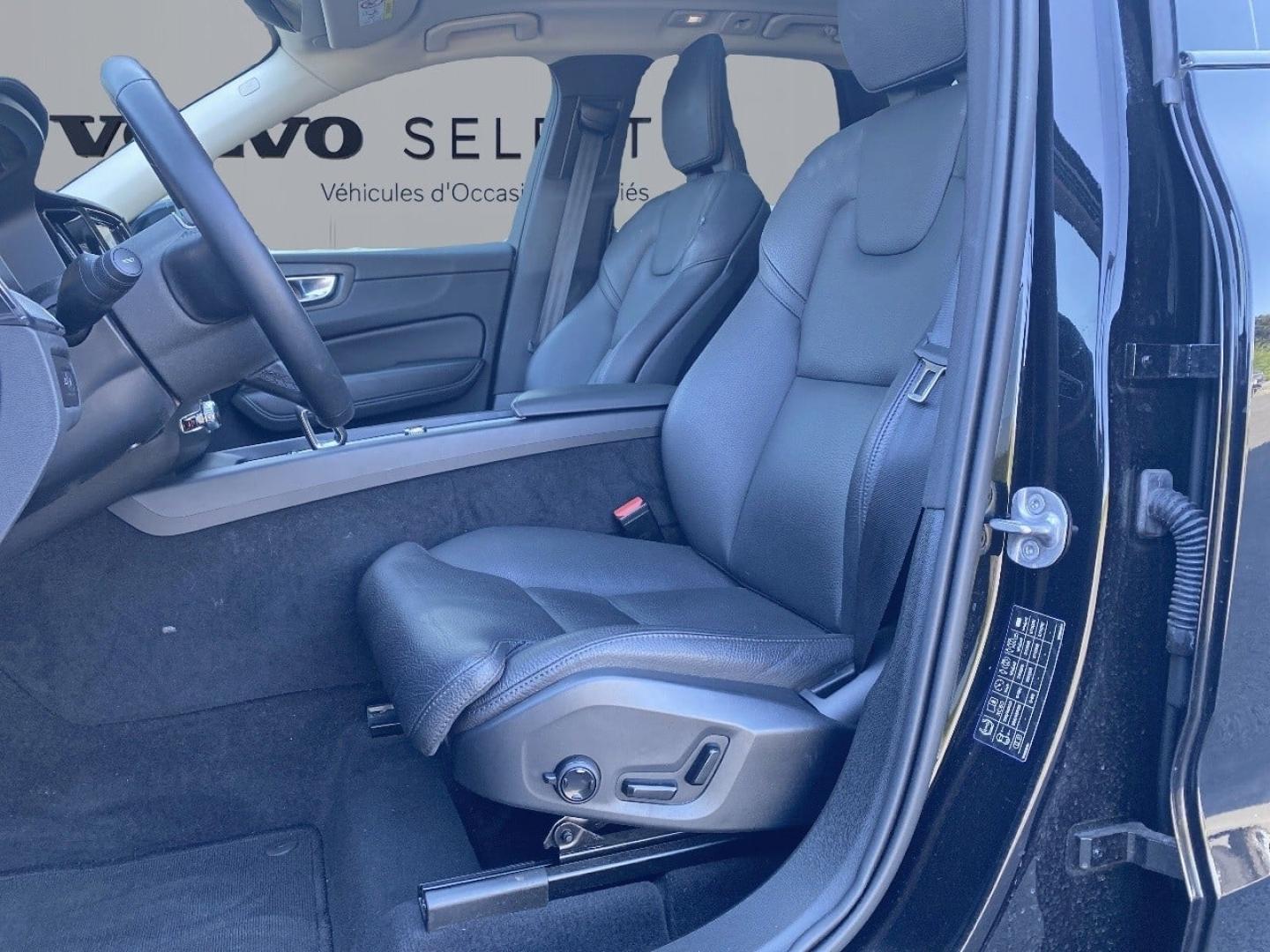 Image VOLVO XC60 T6 Hybride Rechargeable 253 + 145ch Ultra Style Dark Geartronic 8 AWD