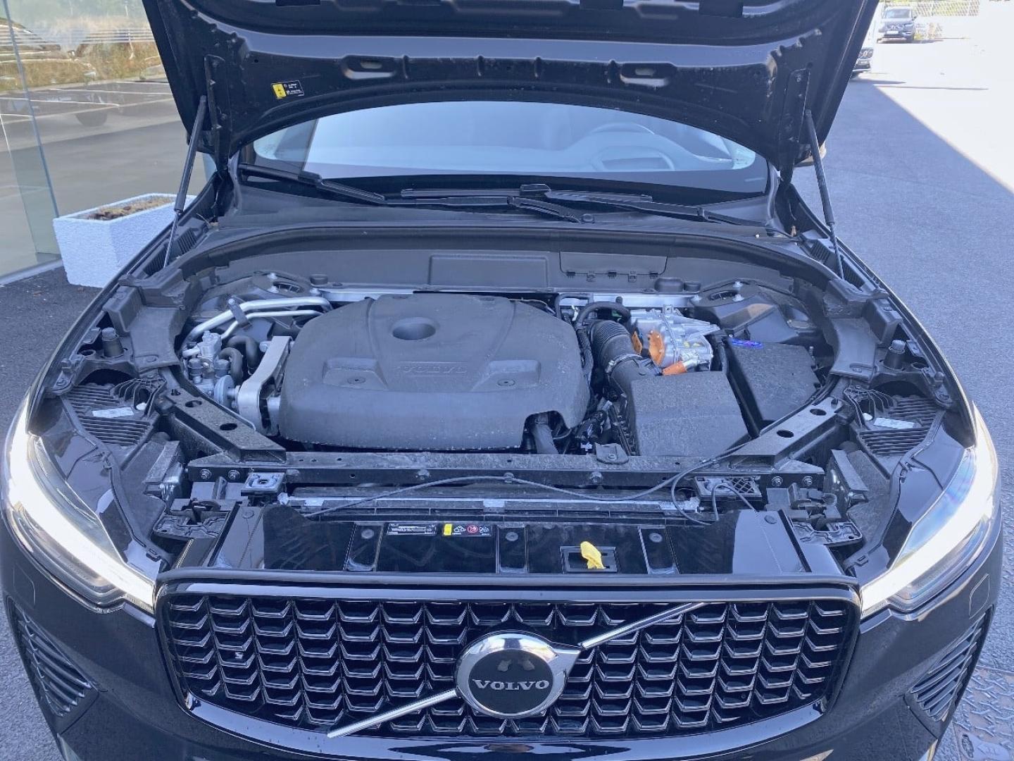 Image VOLVO XC60 T6 Hybride Rechargeable 253 + 145ch Ultra Style Dark Geartronic 8 AWD