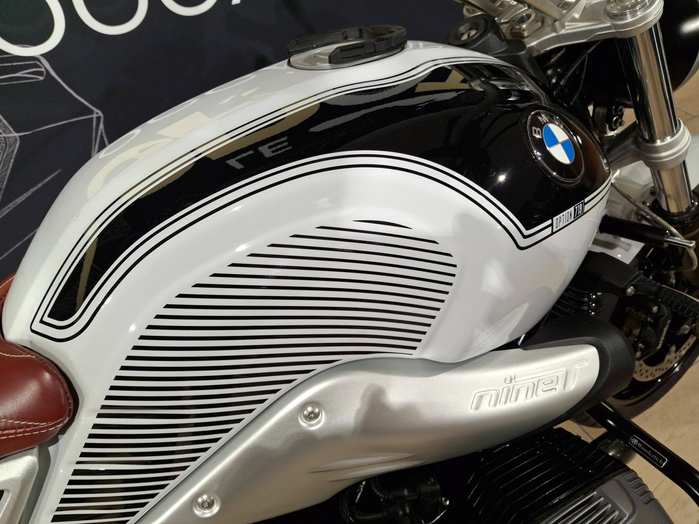 Image BMW R R 1200 NineT Pure