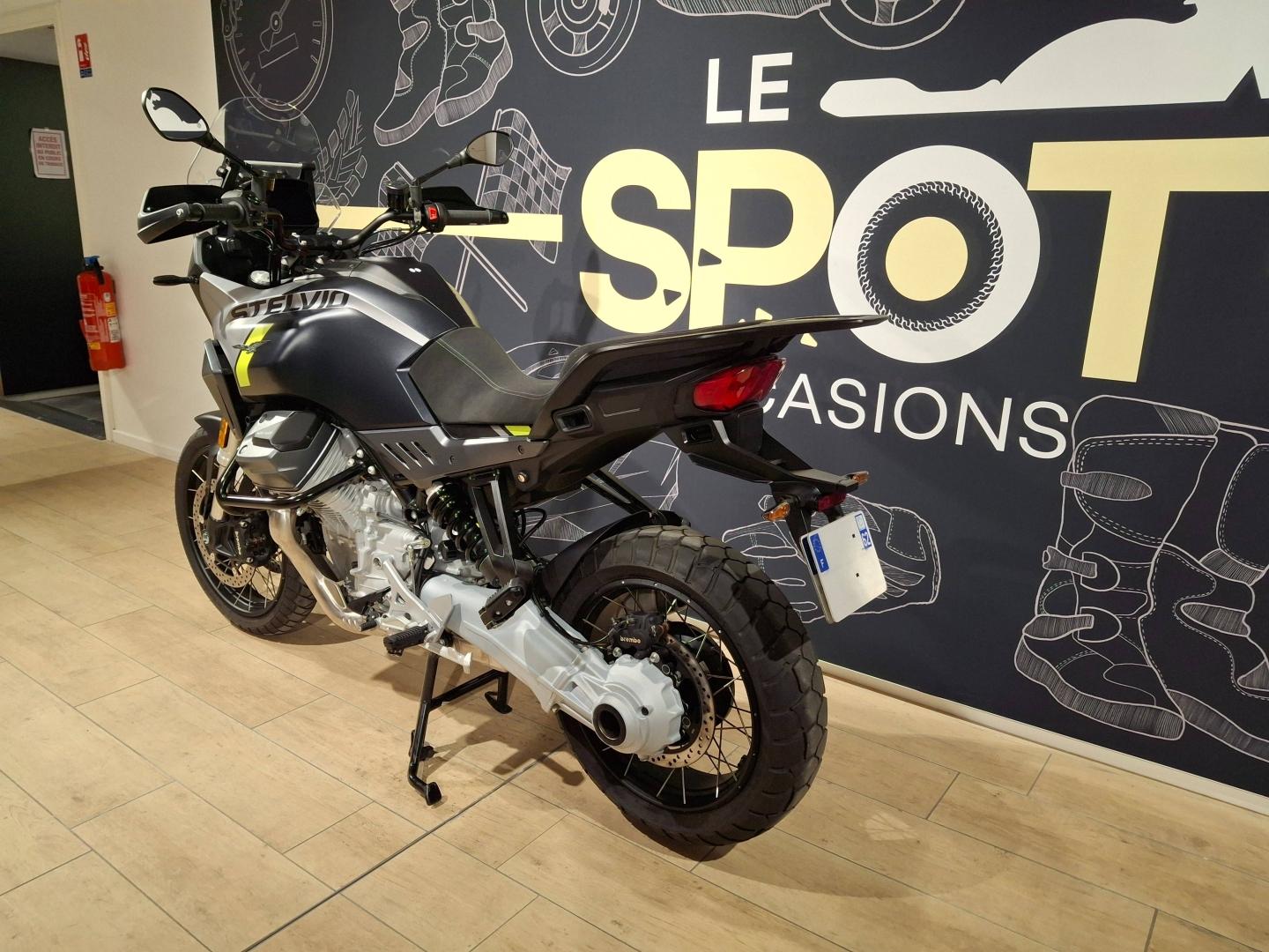 Image MOTO-GUZZI Stelvio Stelvio 1000 PFF Rider Assistance Solution