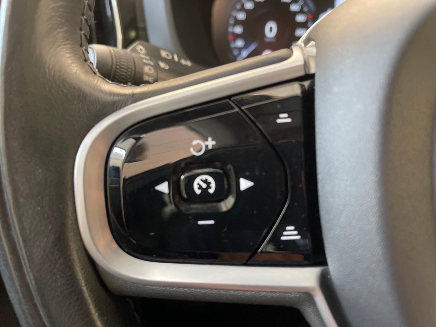Image VOLVO XC60 T6 AWD 253 + 87ch Inscription Luxe Geartronic