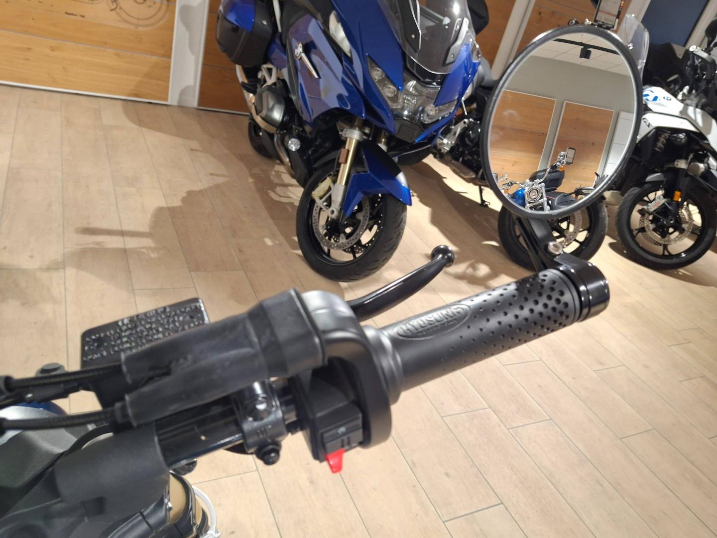 Image HYOSUNG GV 125 GVX