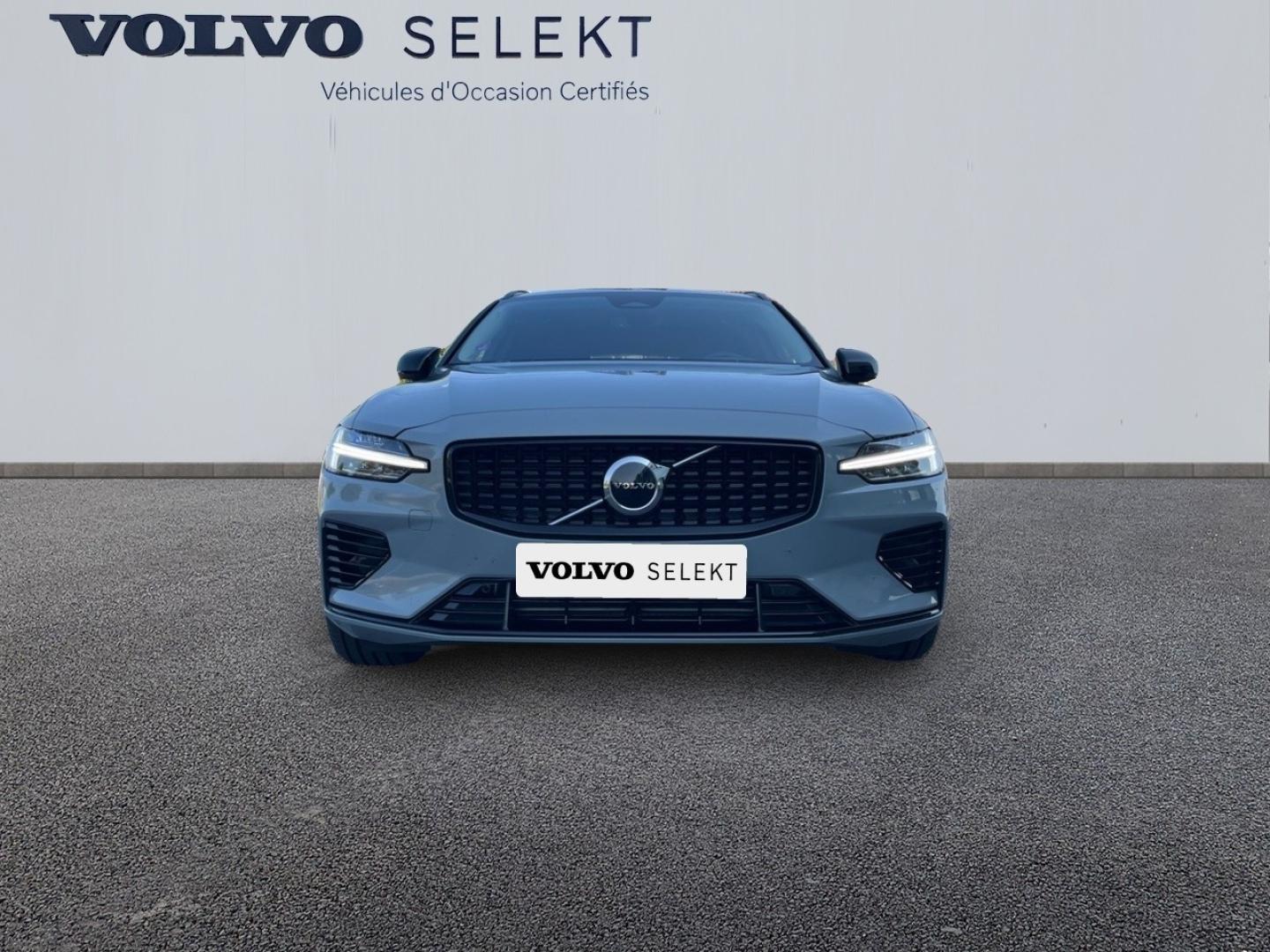 Image VOLVO V60 T6 AWD 253+145ch Plus Style Dark Geartronic 8