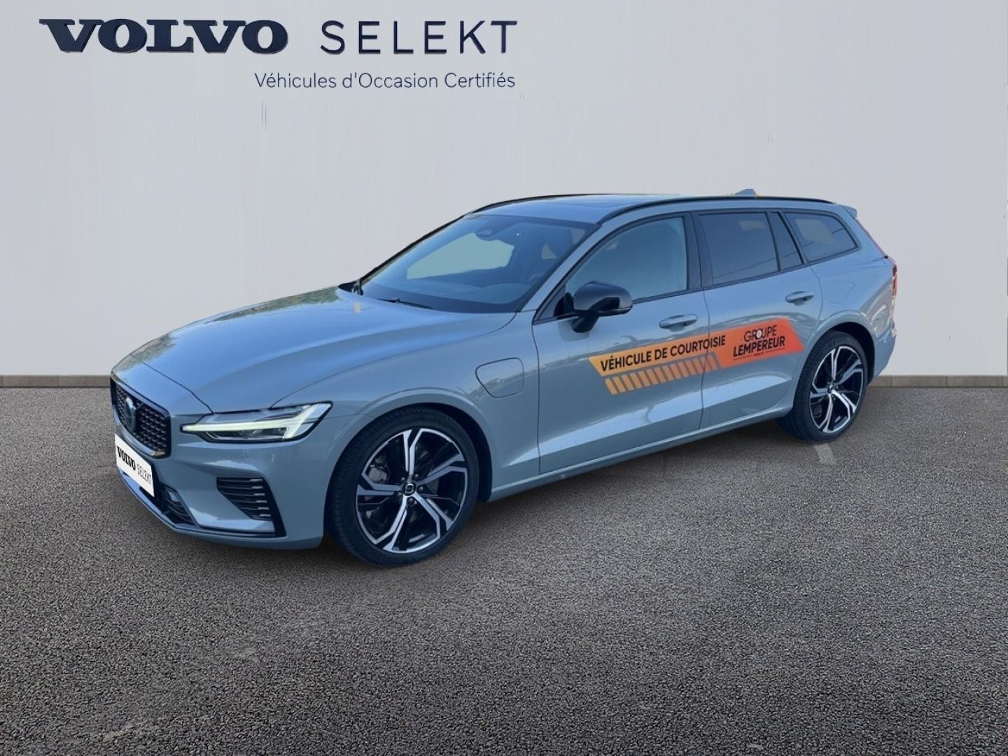Image VOLVO V60 T6 AWD 253+145ch Plus Style Dark Geartronic 8