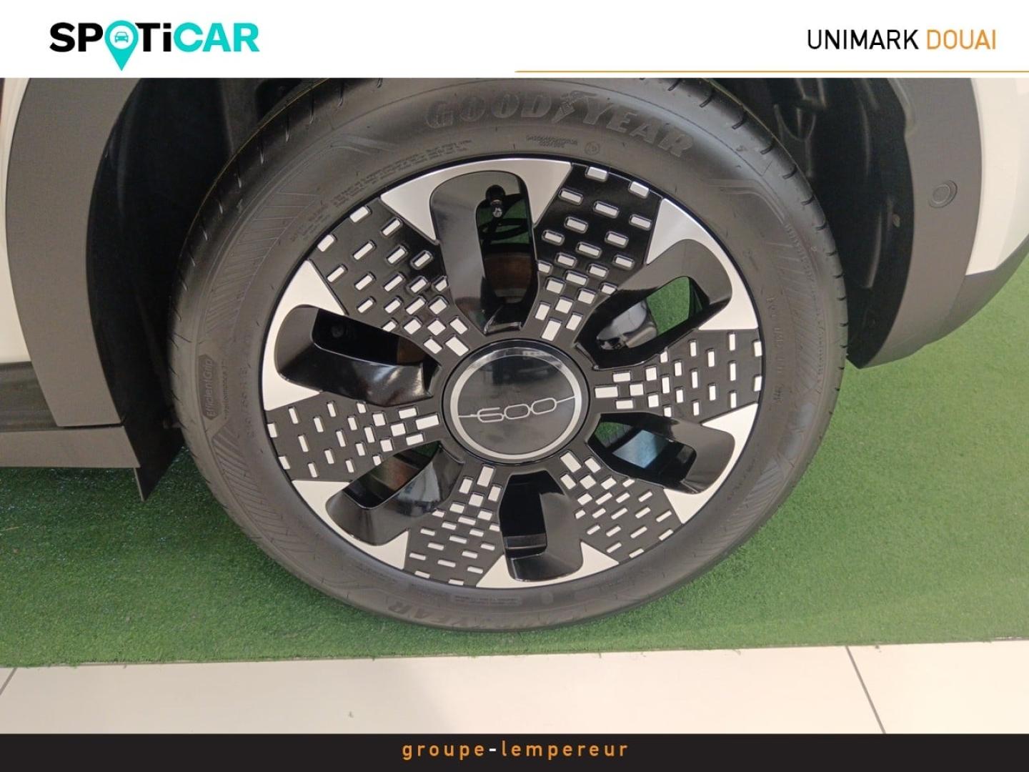 Image FIAT 600 1.2 Hybrid Turbo 145ch La Prima eDCT6