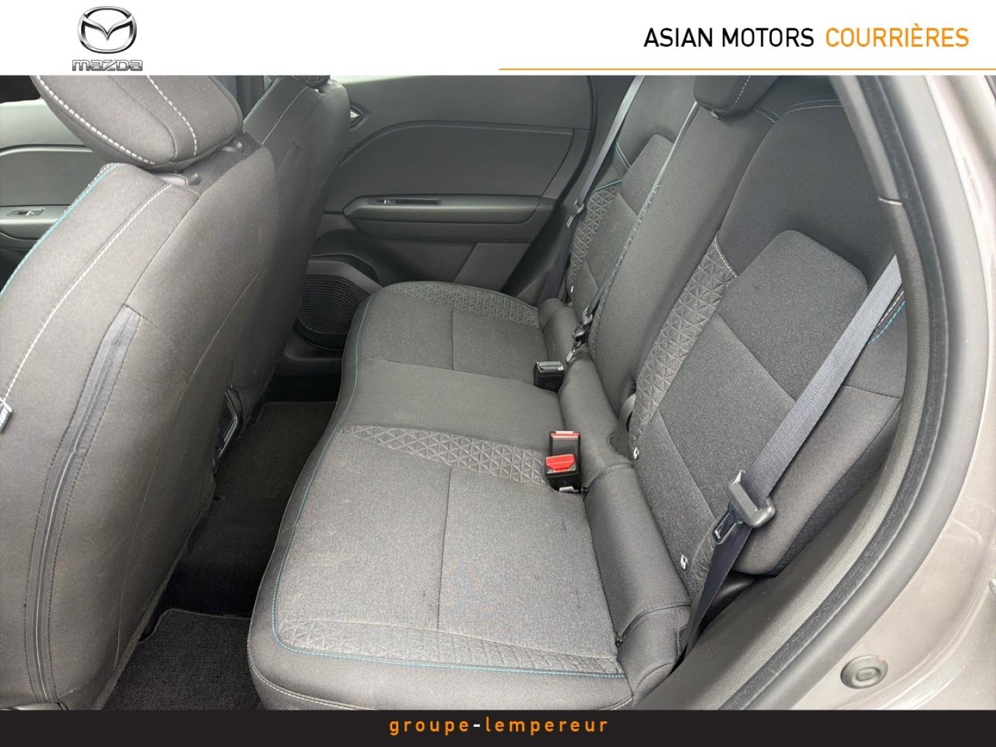 Image RENAULT Captur 1.6 E-Tech hybride 145ch Evolution