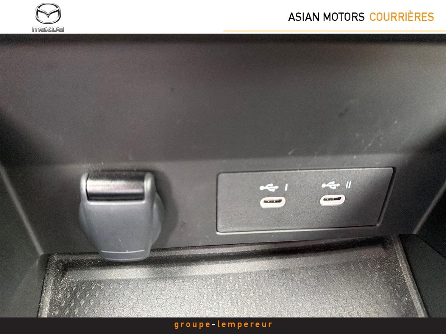 Image RENAULT Captur 1.6 E-Tech hybride 145ch Evolution