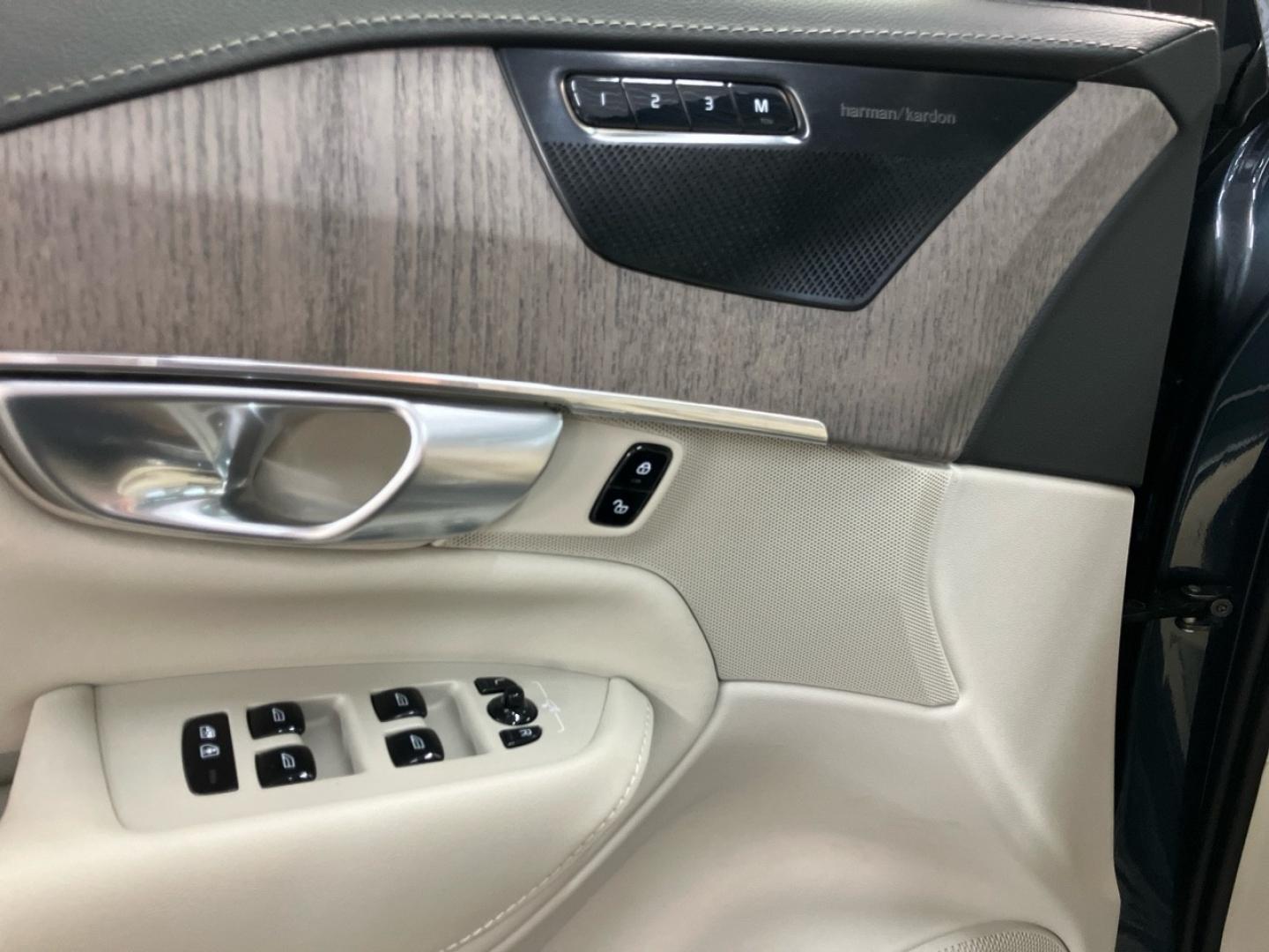 Image VOLVO XC90 T8 AWD 310 + 145ch Ultimate Style Dark Geartronic