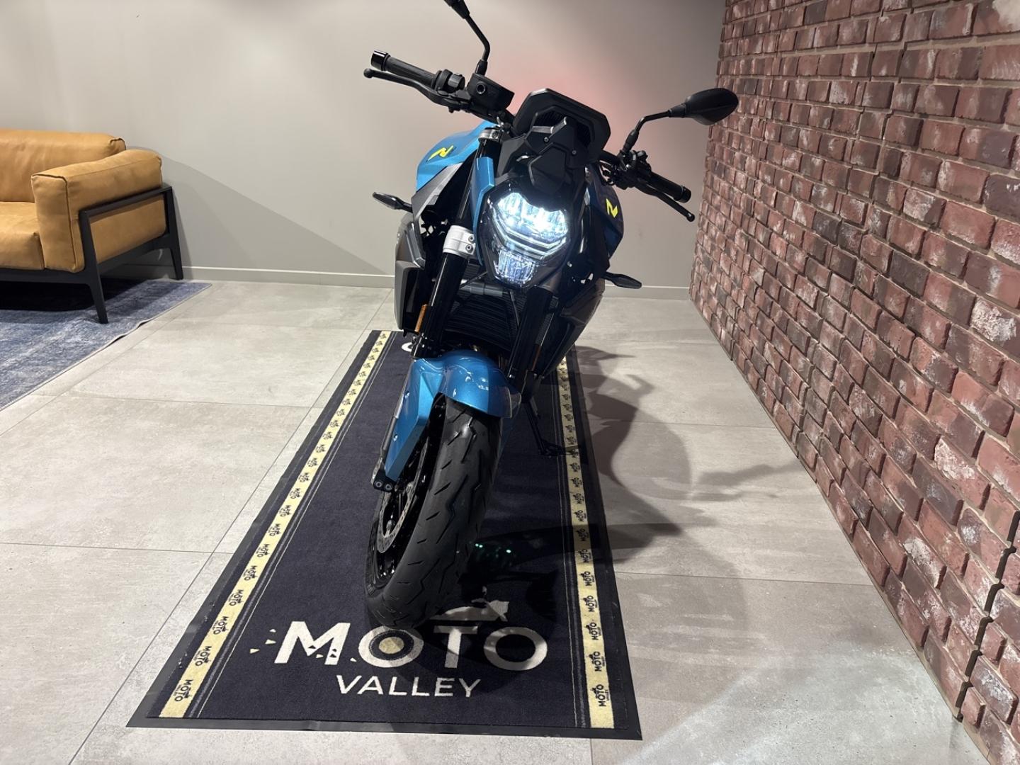 Image BMW F F 900 R A2 2025