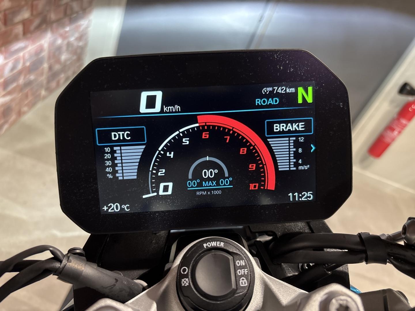 Image BMW F F 900 R A2 2025
