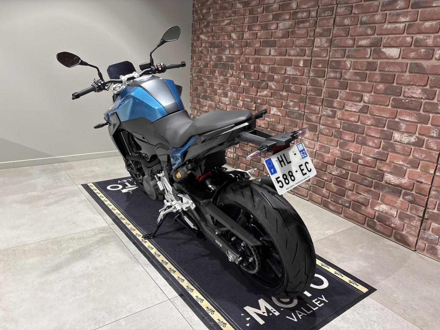 Image BMW F F 900 R A2 2025