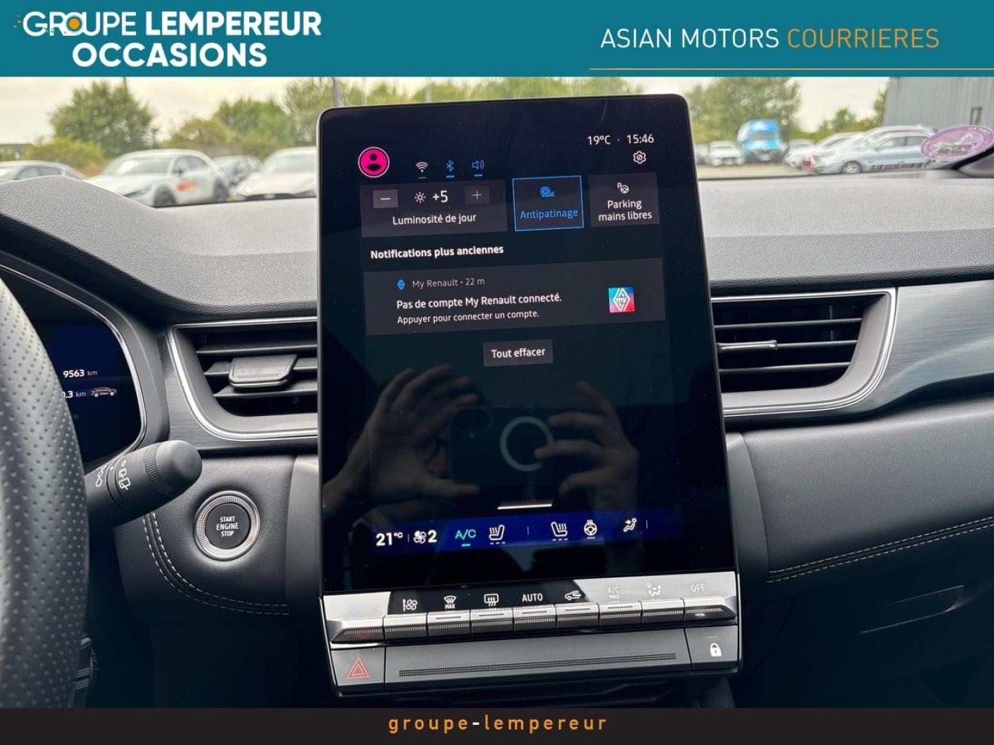 Image RENAULT Symbioz 1.8 E-Tech full hybrid 160ch Iconic - 25
