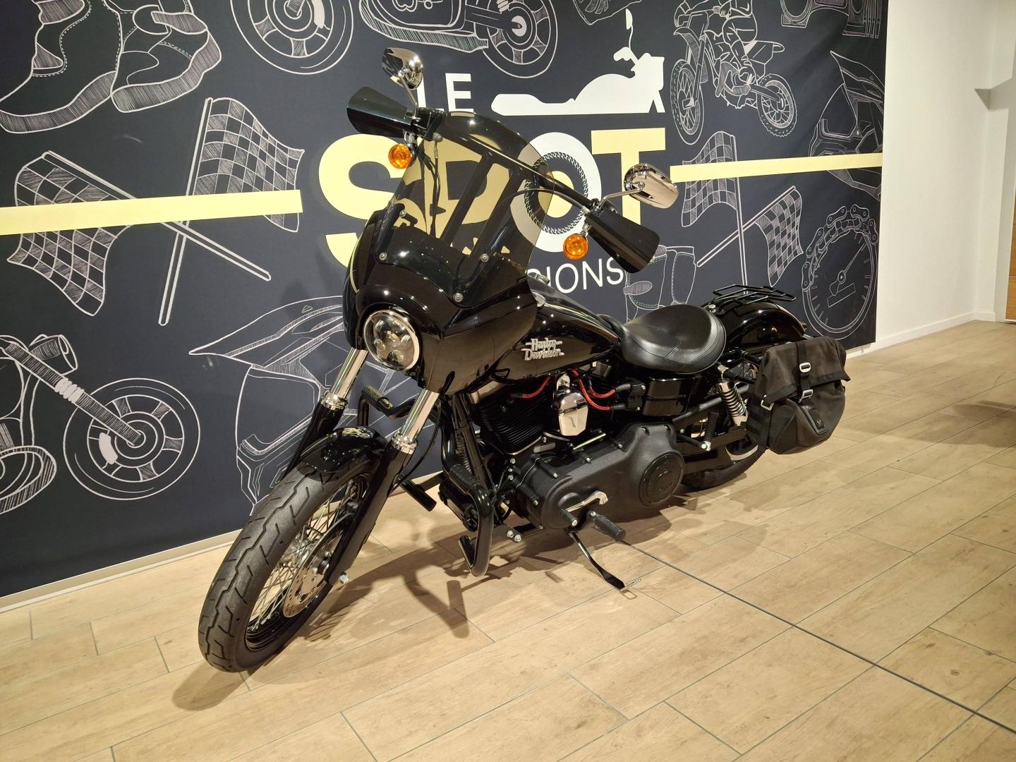 Image HARLEY-DAVIDSON Dyna Street Bob Dyna Street Bob 1690 Noir ABS 2017