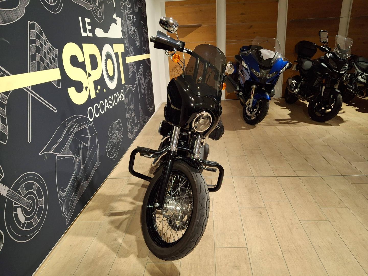 Image HARLEY-DAVIDSON Dyna Street Bob Dyna Street Bob 1690 Noir ABS 2017