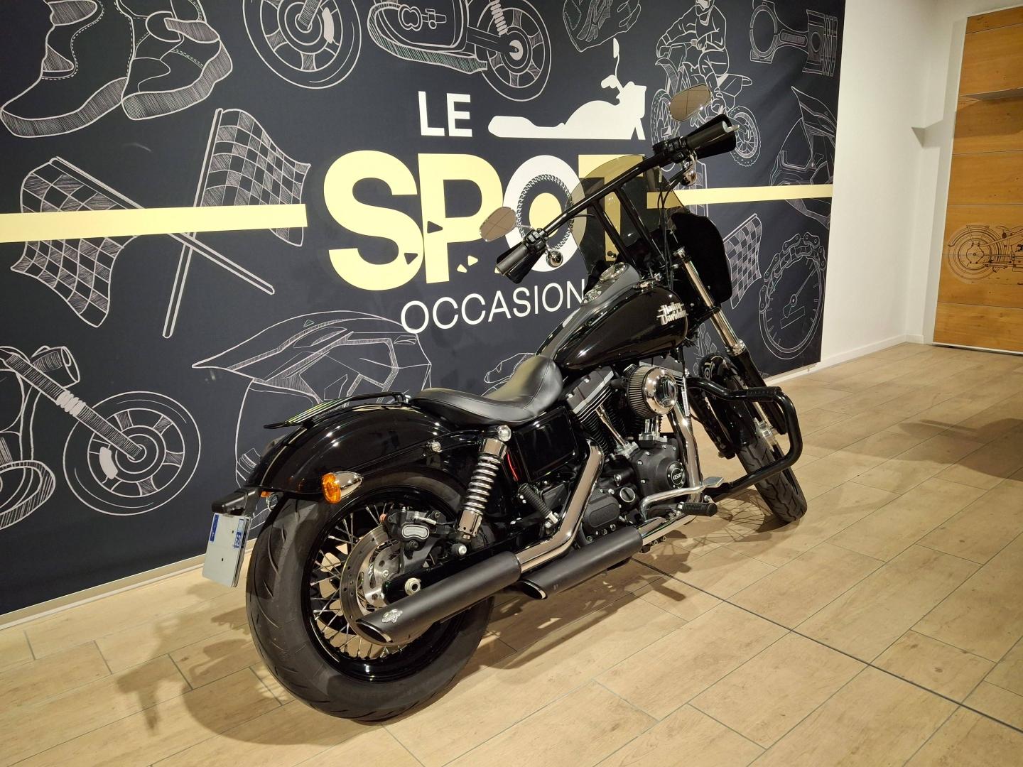 Image HARLEY-DAVIDSON Dyna Street Bob Dyna Street Bob 1690 Noir ABS 2017