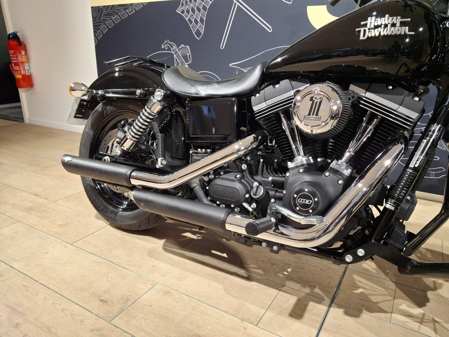 Image HARLEY-DAVIDSON Dyna Street Bob Dyna Street Bob 1690 Noir ABS 2017