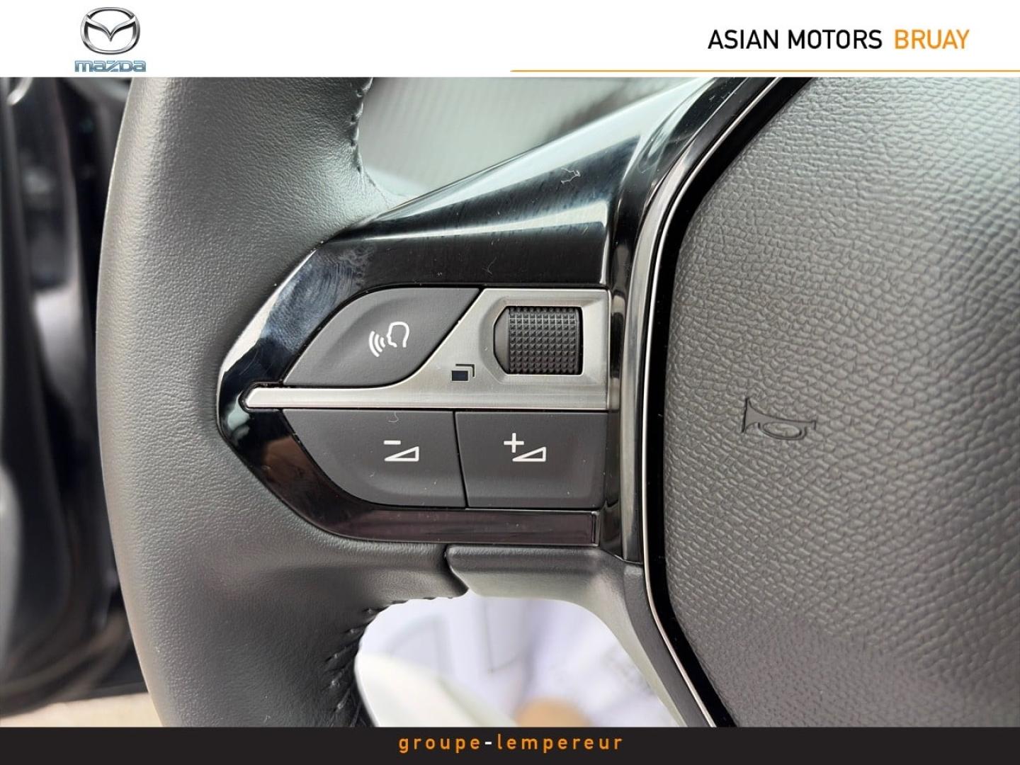Image PEUGEOT 208 1.2 Hybrid 100ch Allure e-DCS6