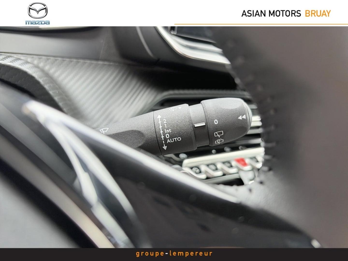 Image PEUGEOT 208 1.2 Hybrid 100ch Allure e-DCS6