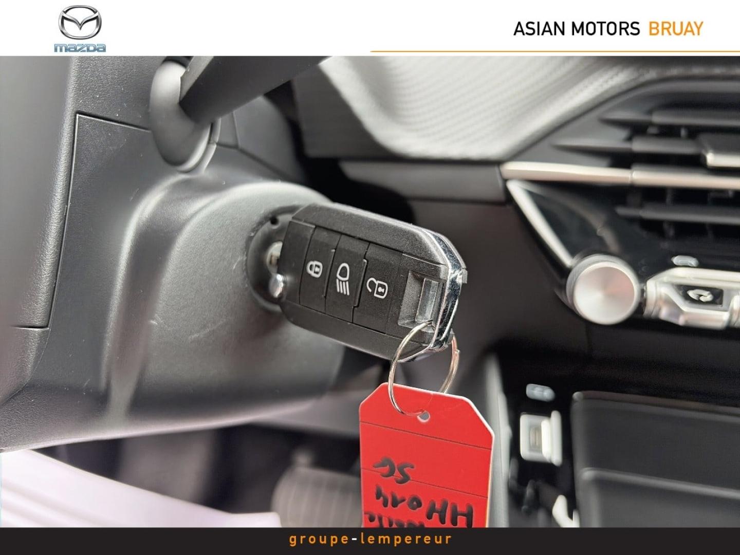 Image PEUGEOT 208 1.2 Hybrid 100ch Allure e-DCS6