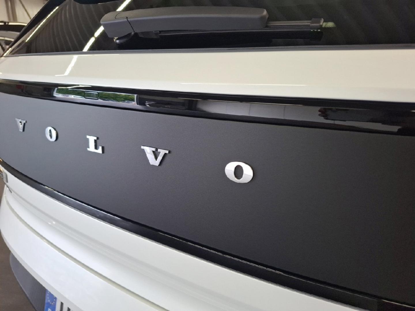 Image VOLVO EX30 Cross Country P5 Long Range 272ch 69kWh Ultra