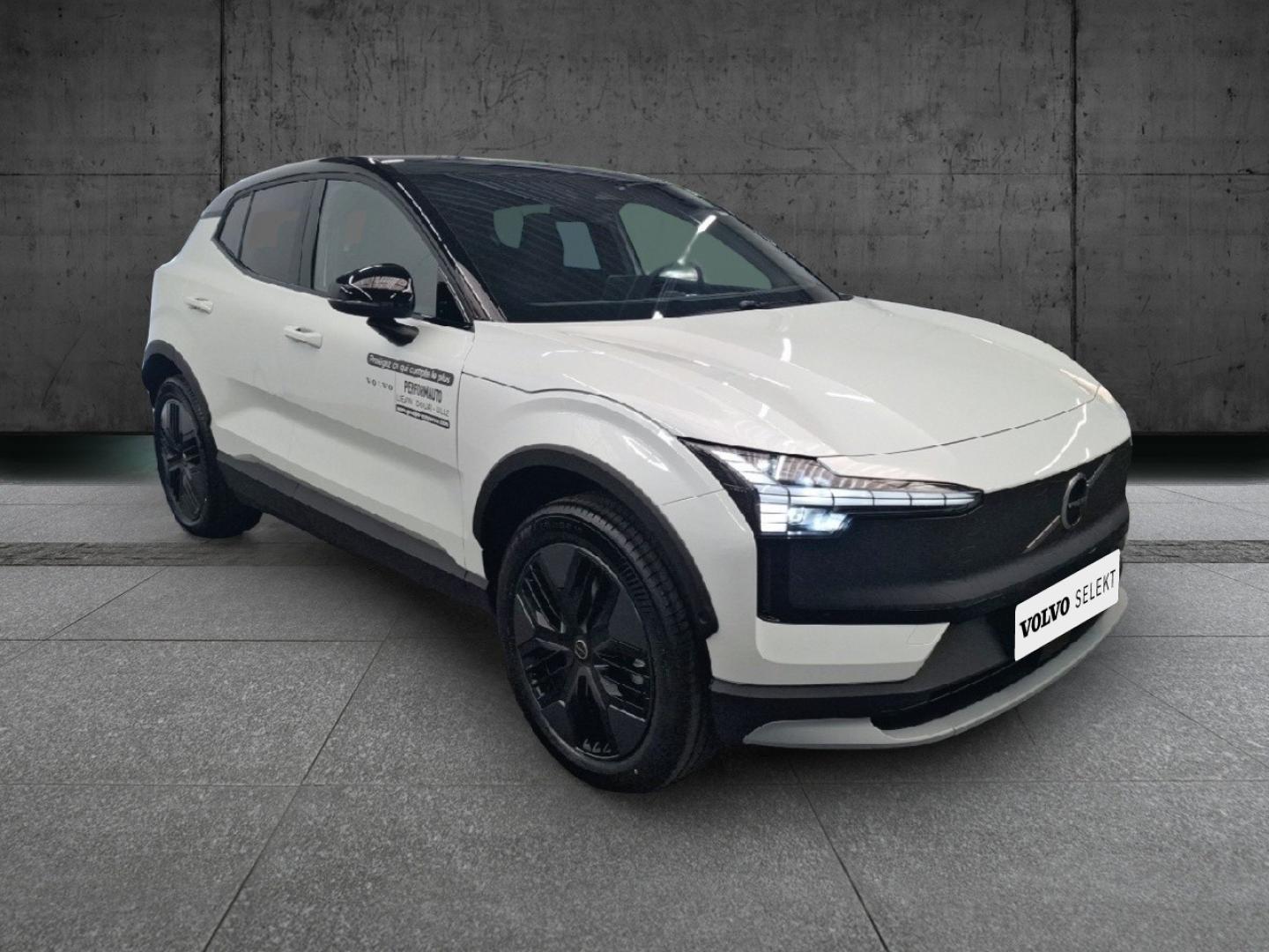 Image VOLVO EX30 Cross Country P5 Long Range 272ch 69kWh Ultra