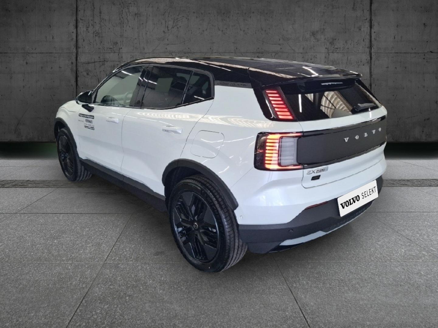 Image VOLVO EX30 Cross Country P5 Long Range 272ch 69kWh Ultra