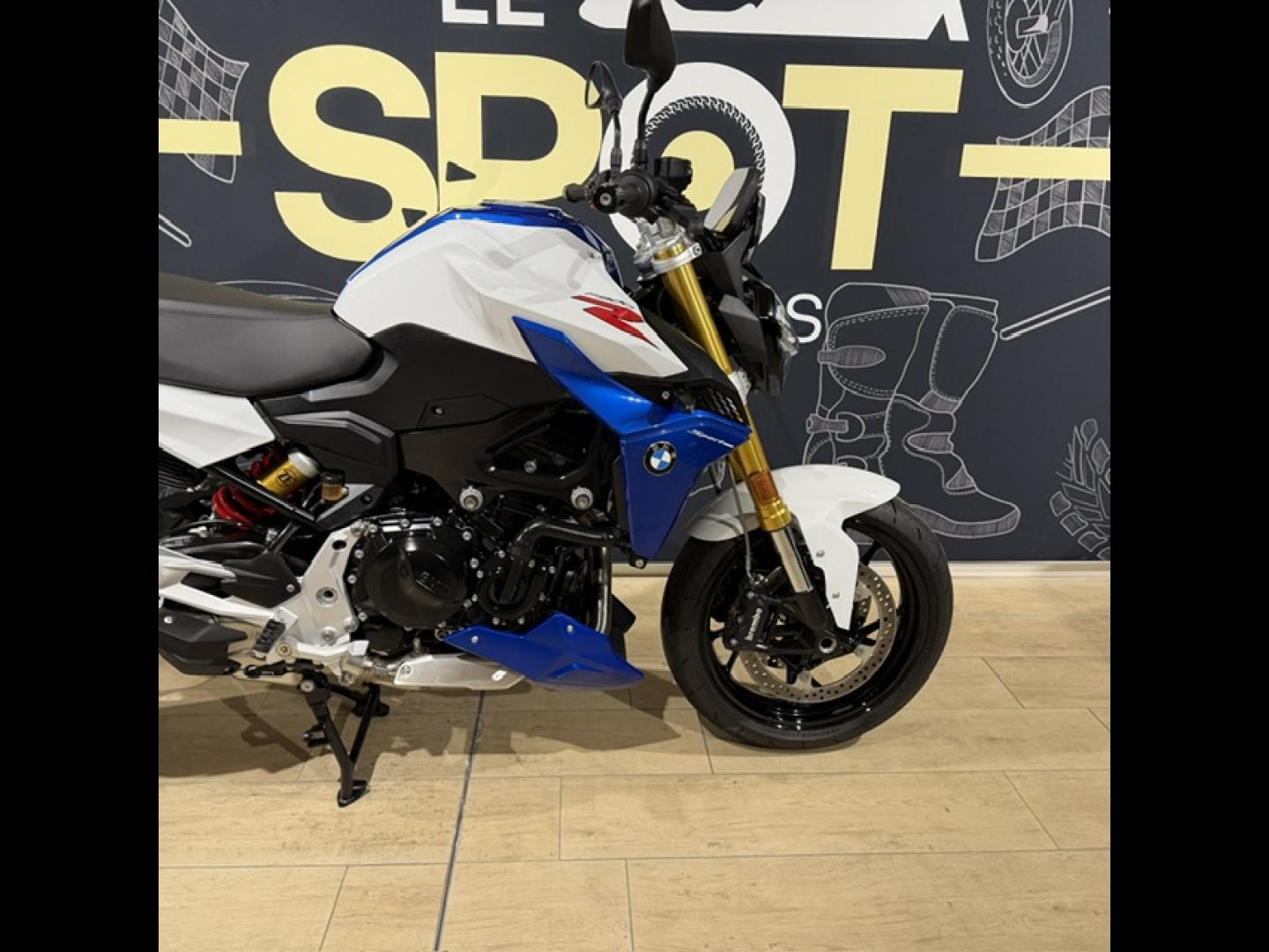 Image BMW F F 900 R A2
