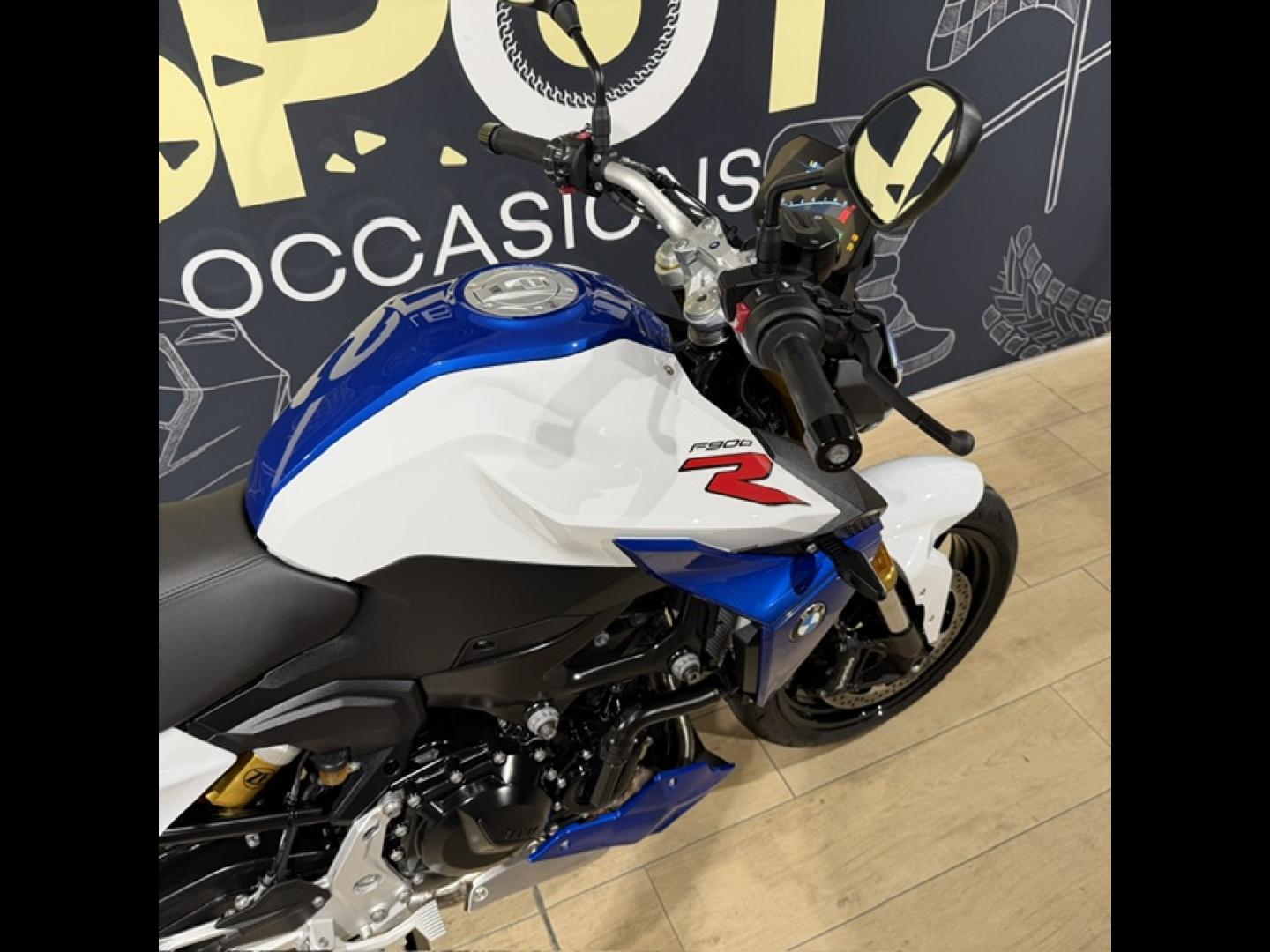 Image BMW F F 900 R A2