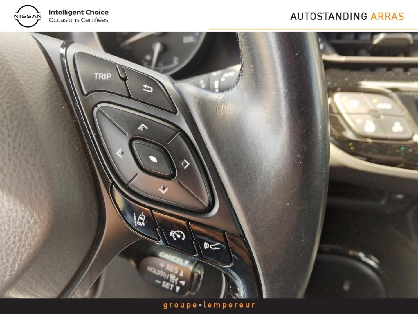 Image TOYOTA C-HR 122h Graphic 2WD E-CVT