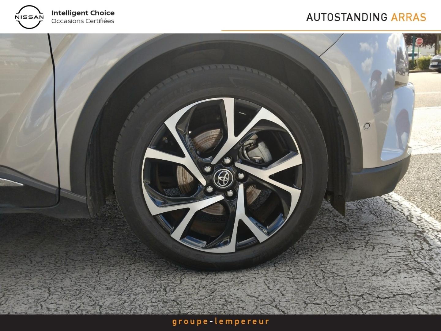 Image TOYOTA C-HR 122h Graphic 2WD E-CVT
