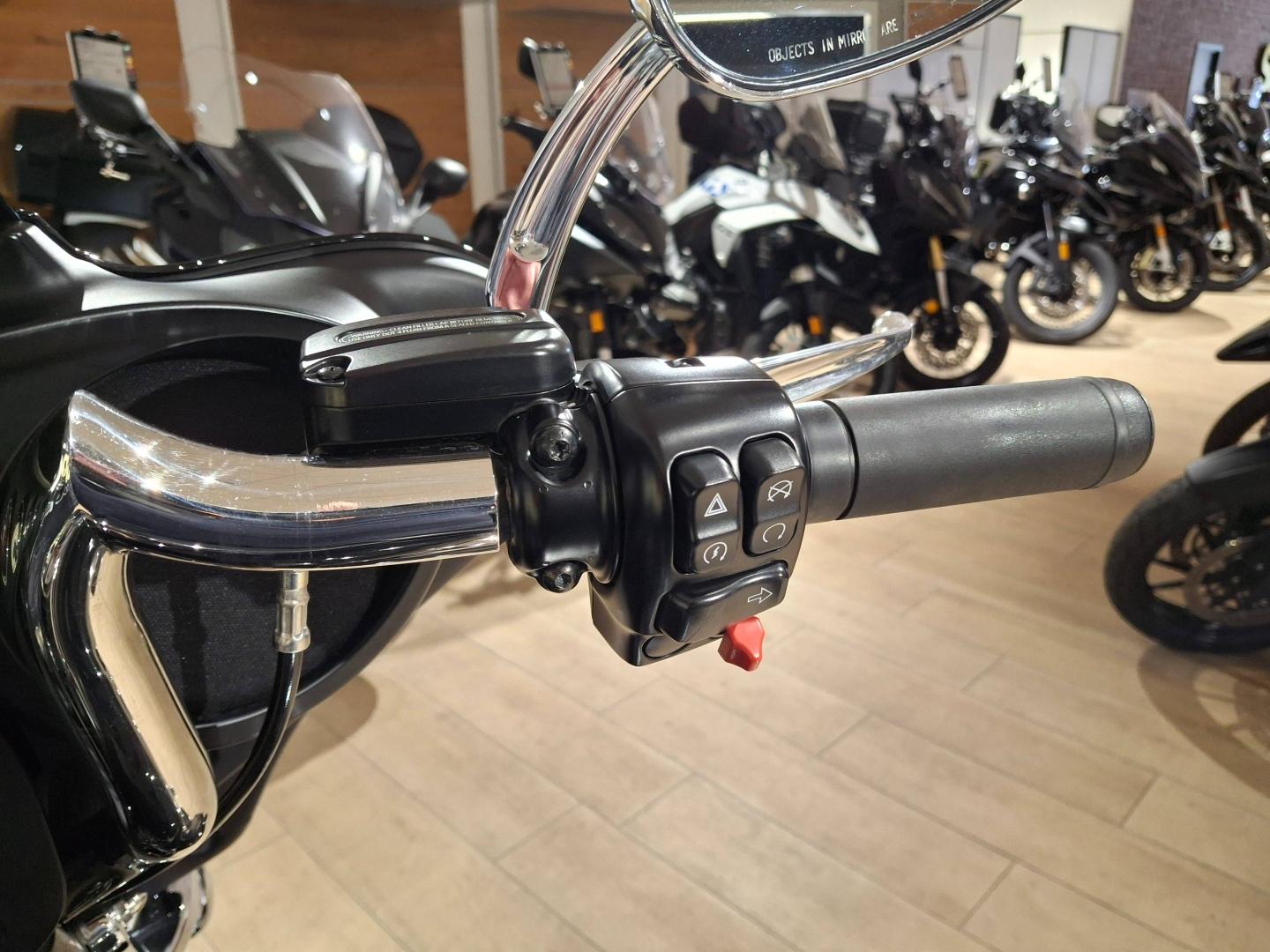 Image HARLEY-DAVIDSON Electra Glide Std Electra Glide Police 1745