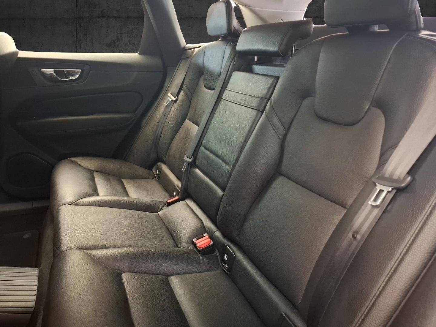 Image VOLVO XC60 T8 Twin Engine 303 + 87ch Inscription Luxe Geartronic