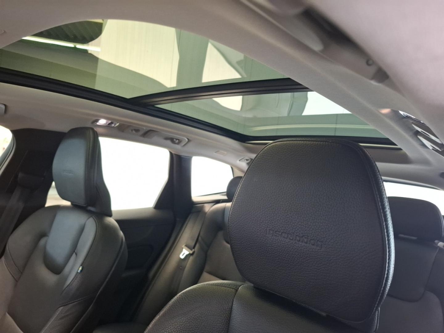 Image VOLVO XC60 T8 Twin Engine 303 + 87ch Inscription Luxe Geartronic