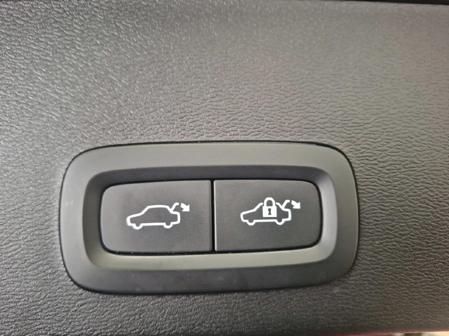 Image VOLVO XC40 T5 Recharge 180 + 82ch Plus DCT 7