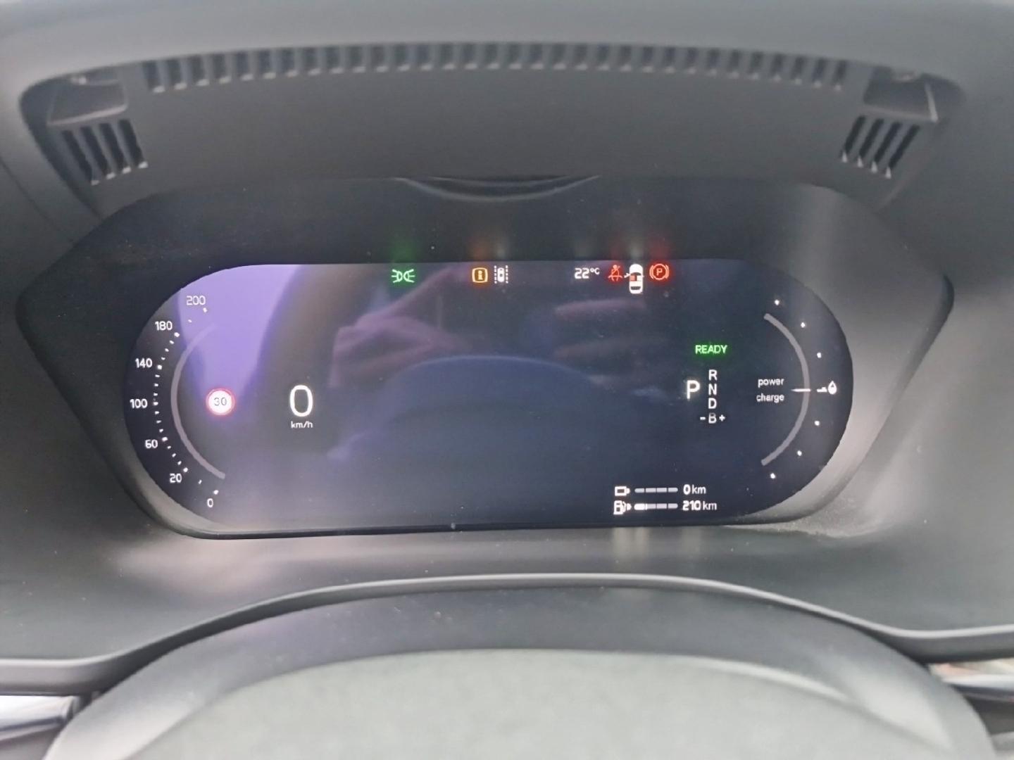 Image VOLVO XC60 T6 Hybride Rechargeable 253 + 145ch Ultra Style Dark Geartronic 8 AWD