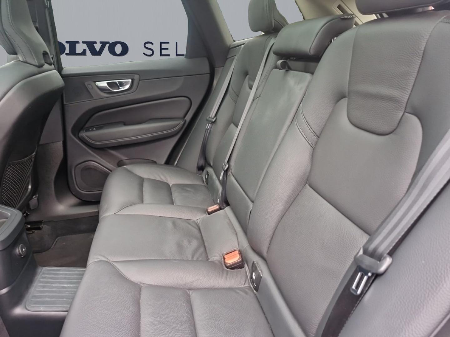 Image VOLVO XC60 T6 Hybride Rechargeable 253 + 145ch Ultra Style Dark Geartronic 8 AWD