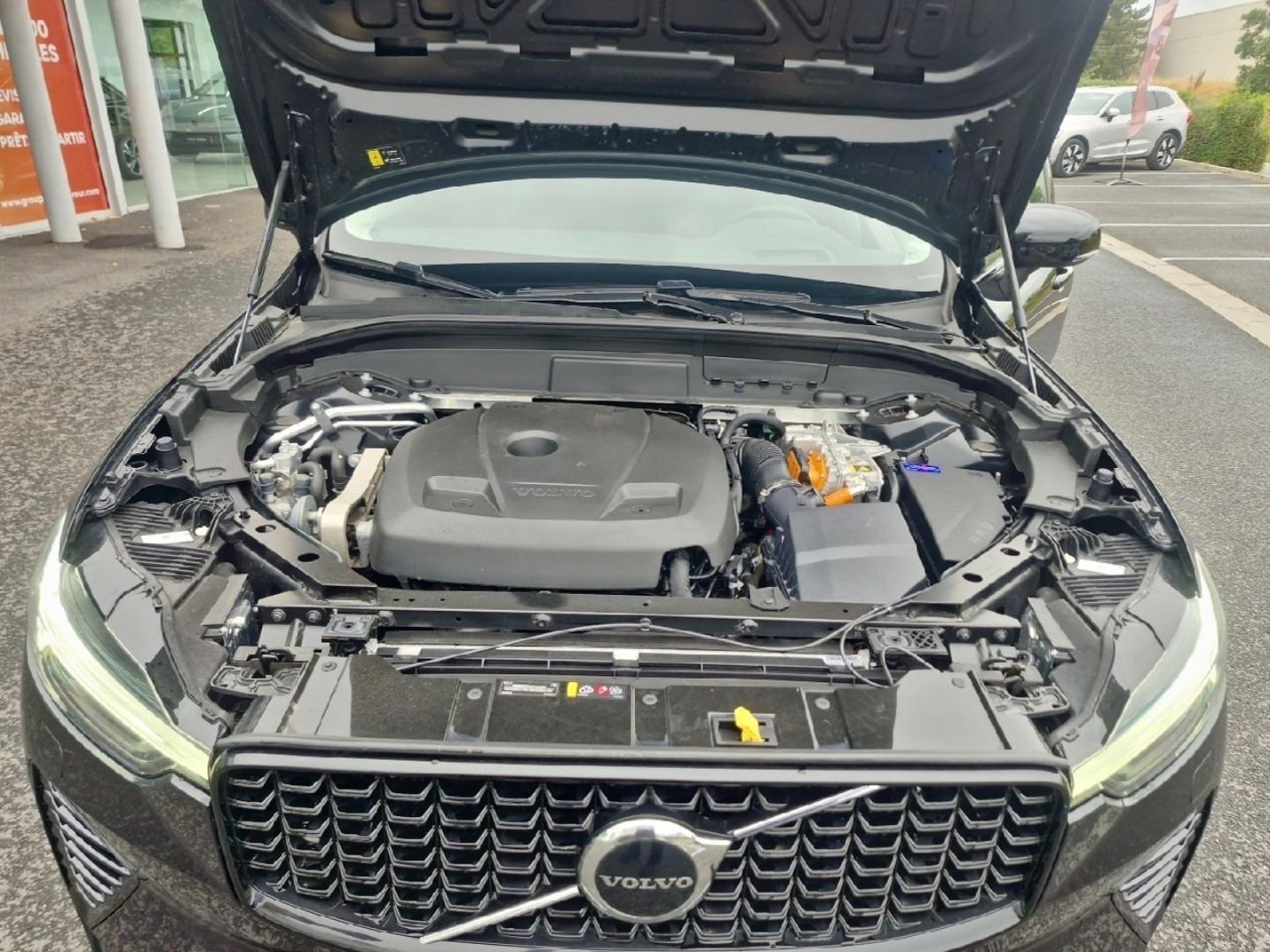 Image VOLVO XC60 T6 Hybride Rechargeable 253 + 145ch Ultra Style Dark Geartronic 8 AWD