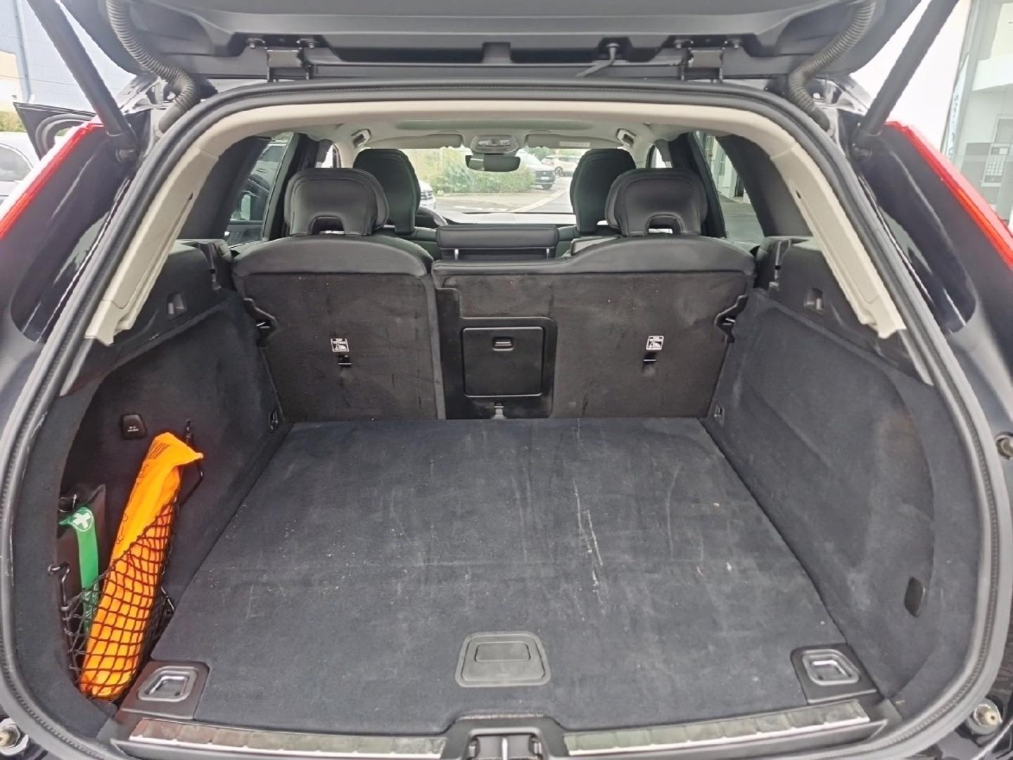 Image VOLVO XC60 T6 Hybride Rechargeable 253 + 145ch Ultra Style Dark Geartronic 8 AWD