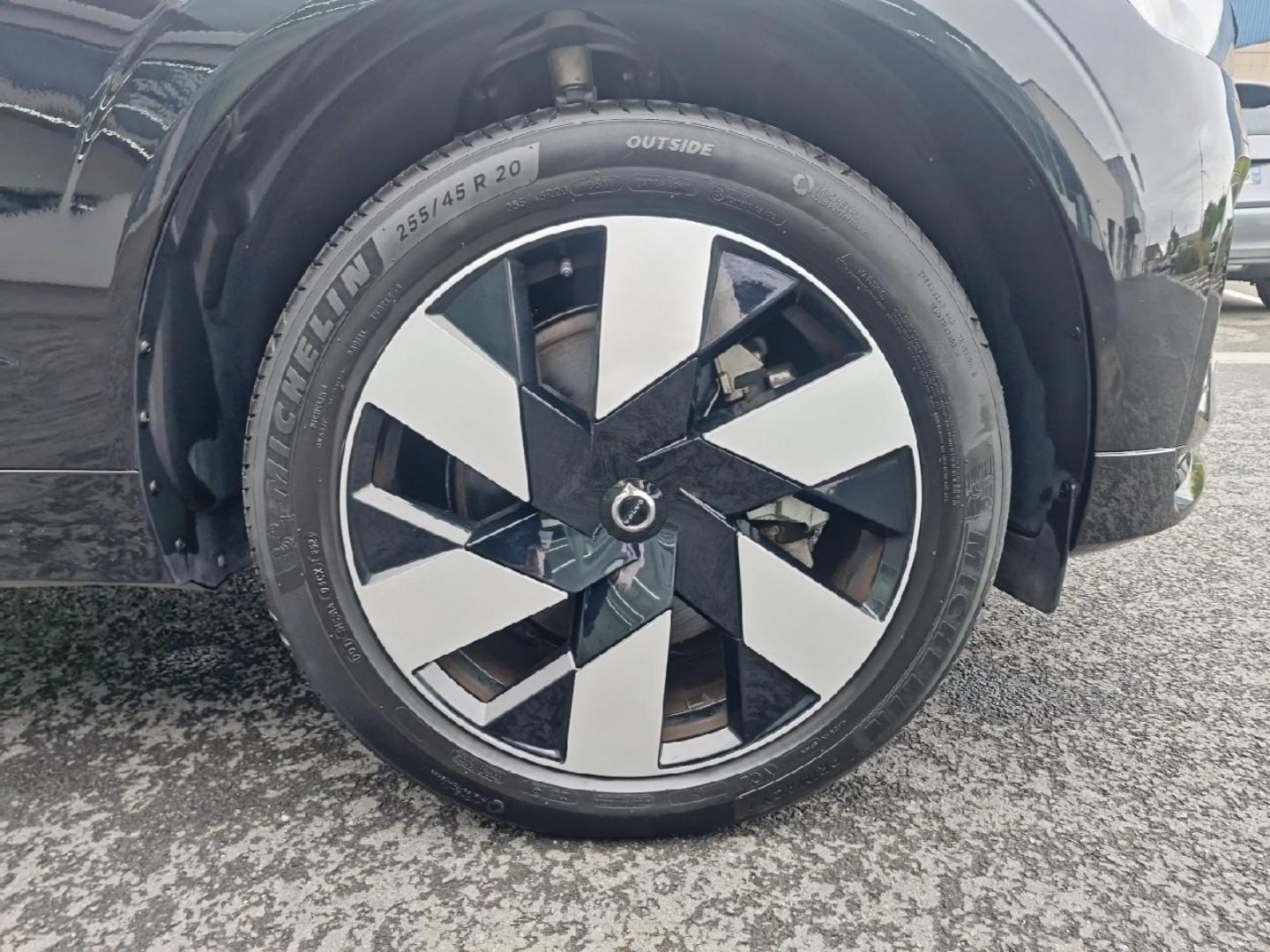 Image VOLVO XC60 T6 Hybride Rechargeable 253 + 145ch Ultra Style Dark Geartronic 8 AWD